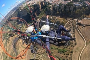 Paramotoring i Ronda (Malaga), nær Marbella