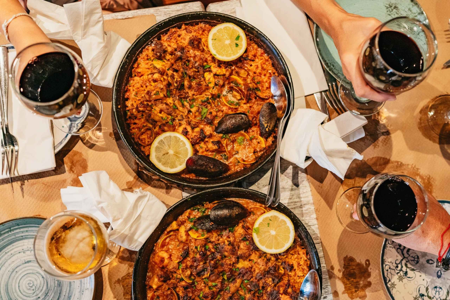 PREMIUM TAPAS TOUR: Tapas, Paella and Winery