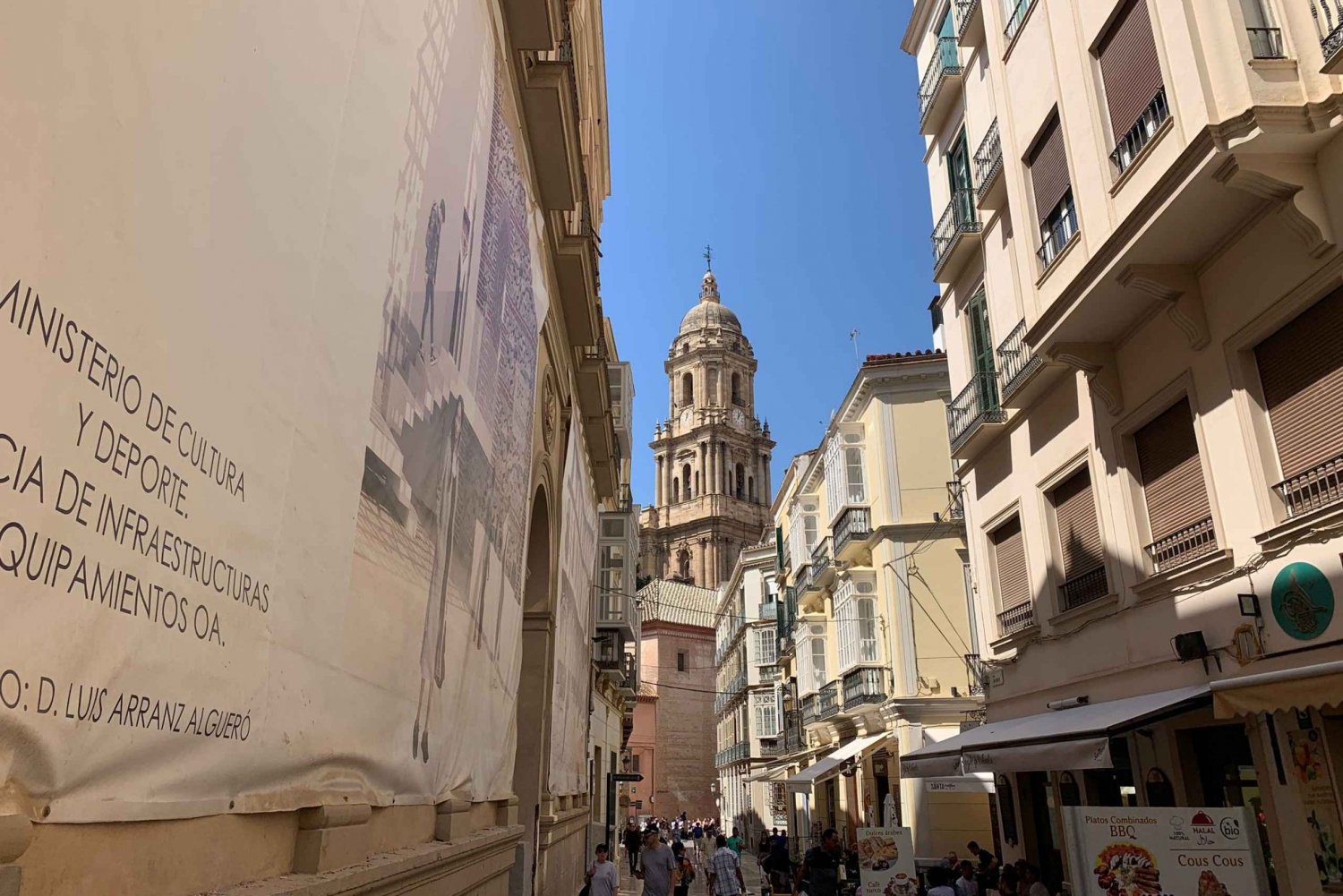 Private Málaga walking tour with Churros and Sweet Wine!