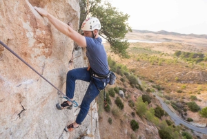 El Chorro: Bautismo escalada en alrededores Caminito del Rey