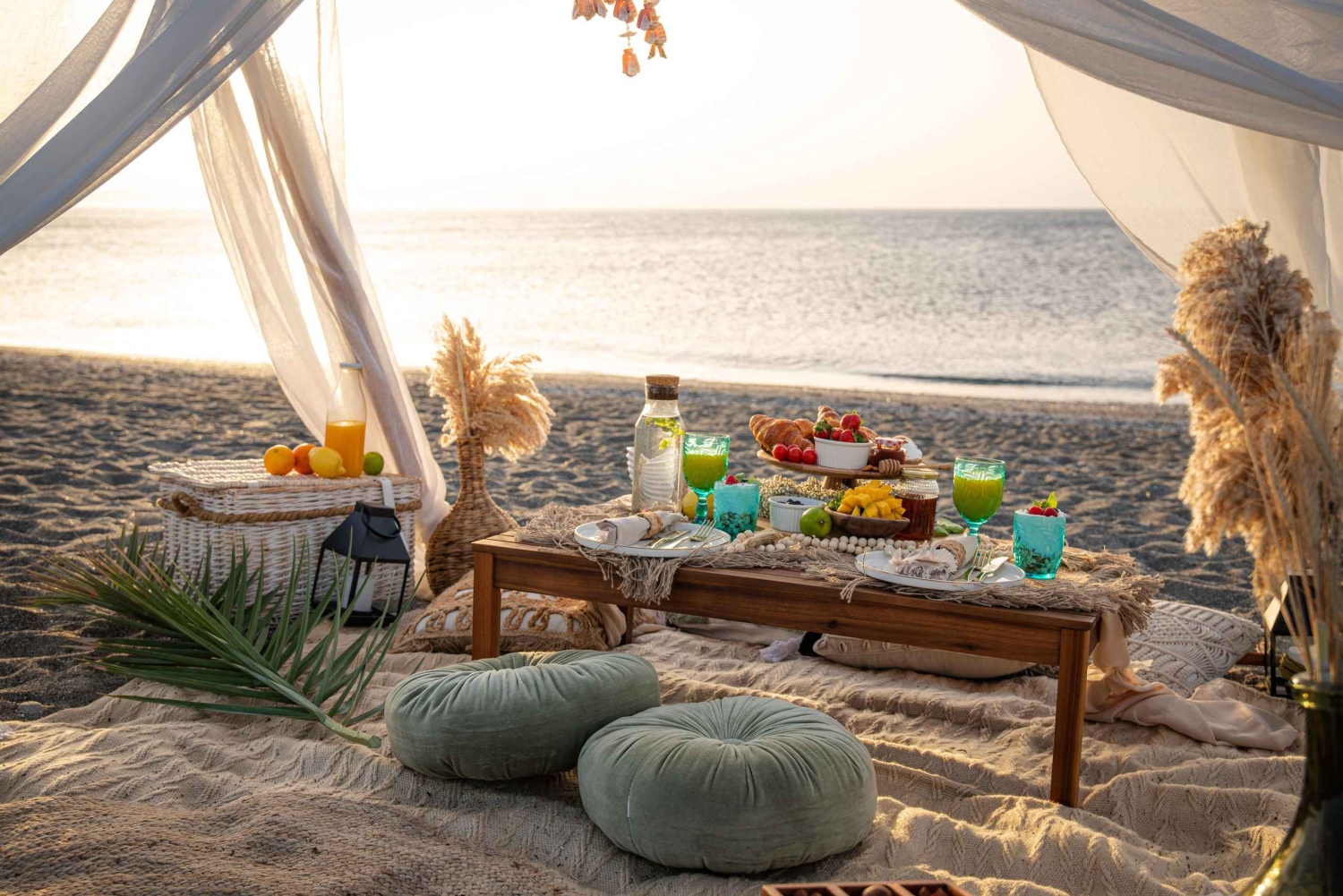 Sotogrande: Styled Outdoor Picnic with Tapas.