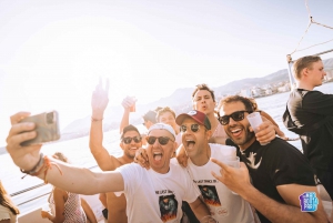Malaga: Friday Evening Boat Party