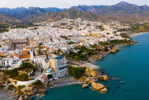 Tur til Nerjas huler, Nerja by og Frigiliana