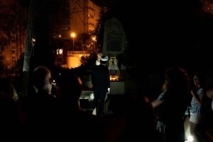 Night theatrical visit to the English cemetery