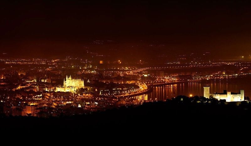 Palma by night - Photo credits: Andreas Prange (www.andreasprange.com)