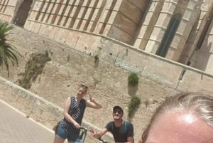1 tunnin sähköinen skootterikierros Palma de Mallorcalla