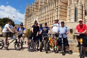 3-godzinna historyczna wycieczka na rowerze elektrycznym w Palma de Mallorca