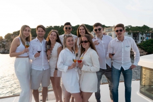 Palma: Gulf of Palma Cruise with Drinks, Snorkeling, and SUP