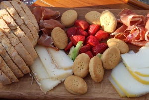 Alcúdia: Boat Trip on the Mallorcan Coast with Snack