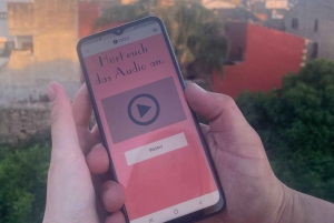Alcúdia: CoupleAdventure, fun game,city walk & creative quiz
