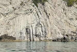 Alcudia: tour panoramico, grotte marine e snorkeling in motoscafo