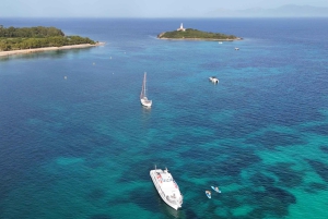 Alcudia Mallorca: Boat Trip with Food, Snorkeling, and SUP