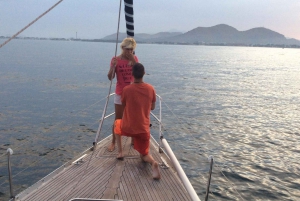 Alcudia: Romantic Sailing Trip with Diner for 2