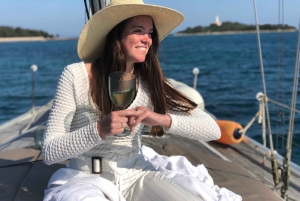 Alcudia: Romantic Sailing Trip with Diner for 2