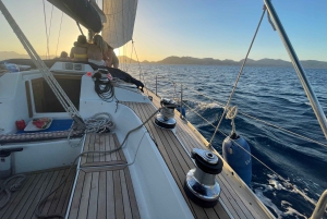 Alcudia: Utflykt med segelbåt och vin & tapas