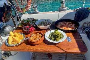 Alcudia: Utflykt med segelbåt och vin & tapas