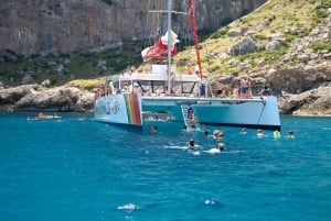Alcudia: Tour in catamarano al tramonto con cena e snorkeling