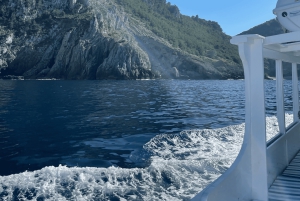 Alcudia: Sunset Cruise with Wine and Cheese Tasting