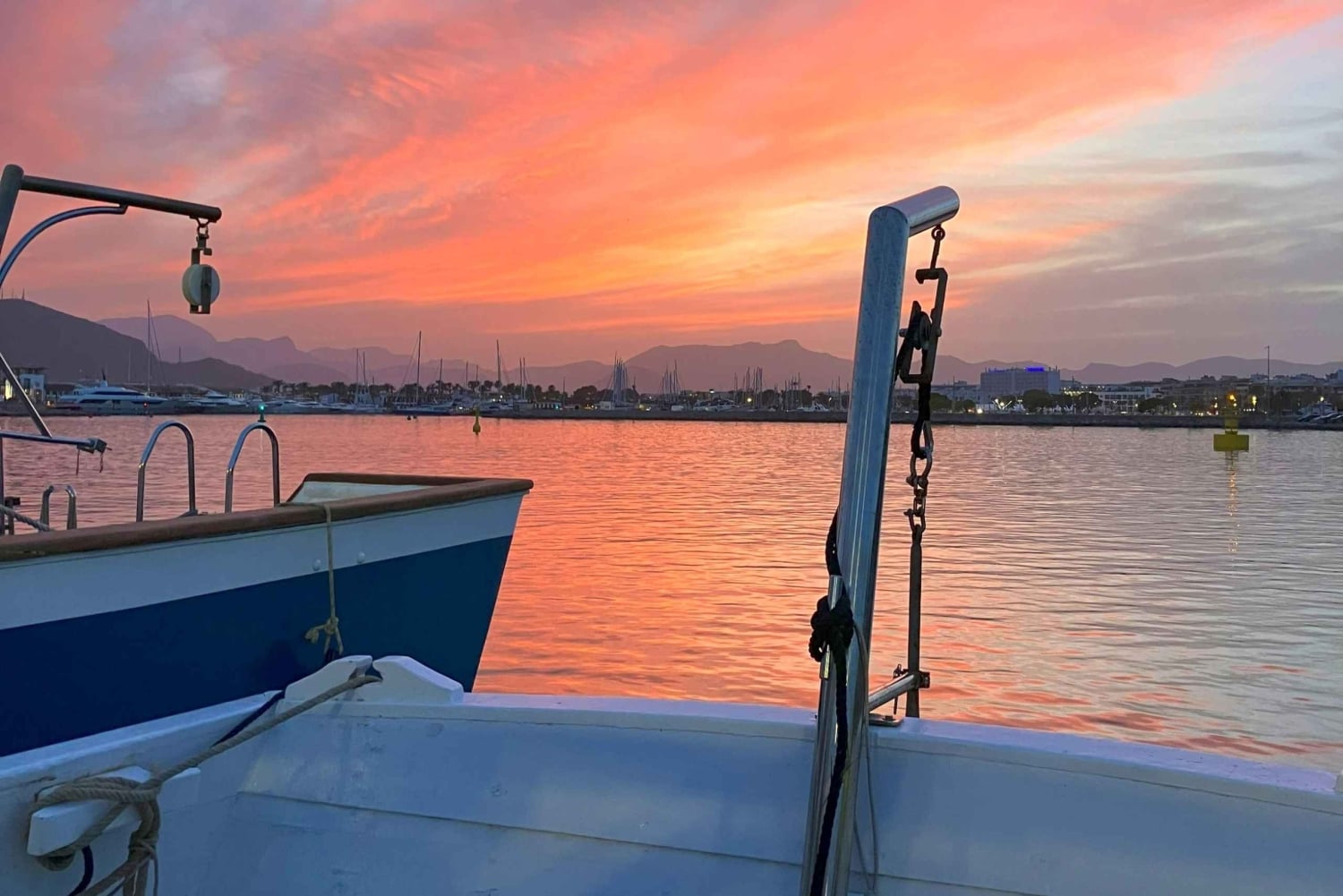 Alcudia: Sunset Tapas Cruise with Cava & Sangria Small Group