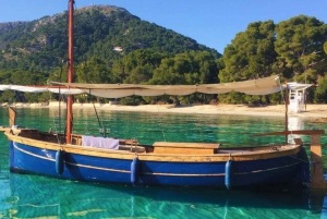Alcudia: Traditional Mallorcan Boat Tour with Tapas & Drinks