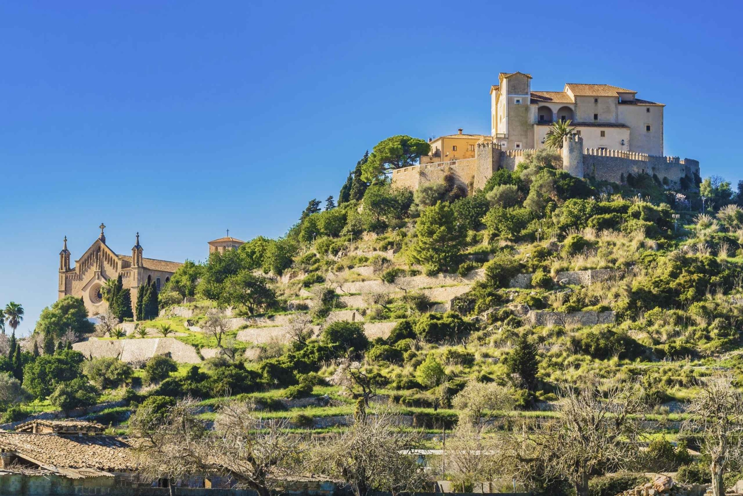 Экскурсия по пещерам и рынку Арта