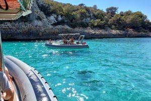 Boat trip from Portocolom to the Cala Varques Natural Area