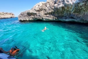 Boat trip from Portocolom to the Cala Varques Natural Area