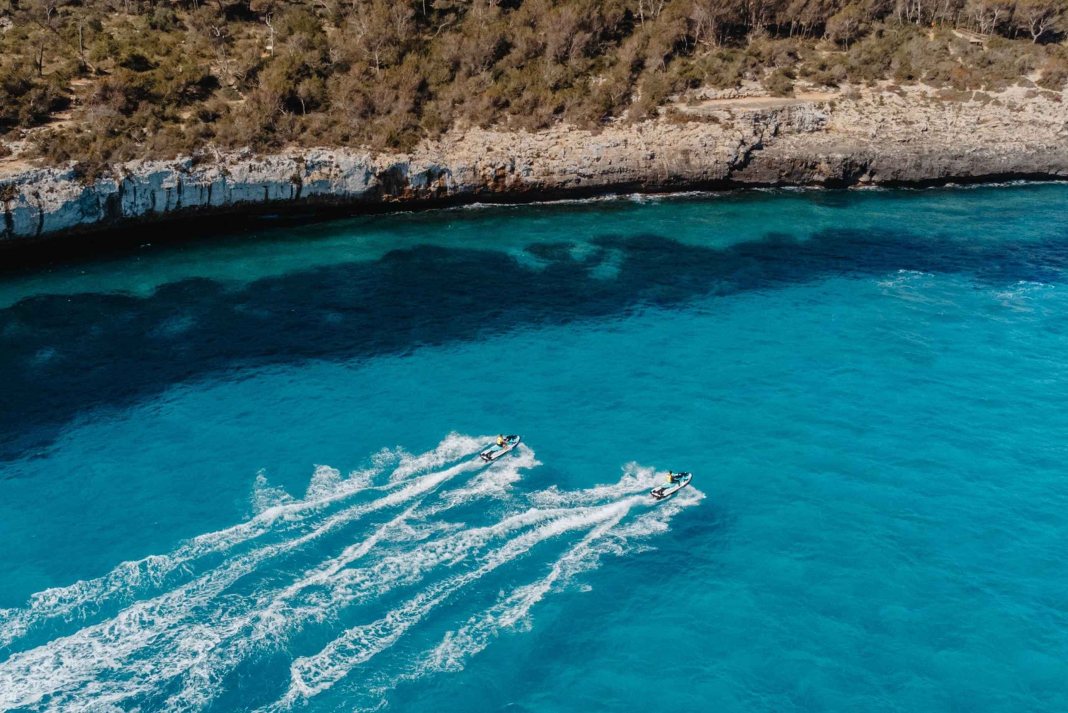 Кала д'Ор | Тур на гидроциклах 1 час вдоль юго-восточного побережья.