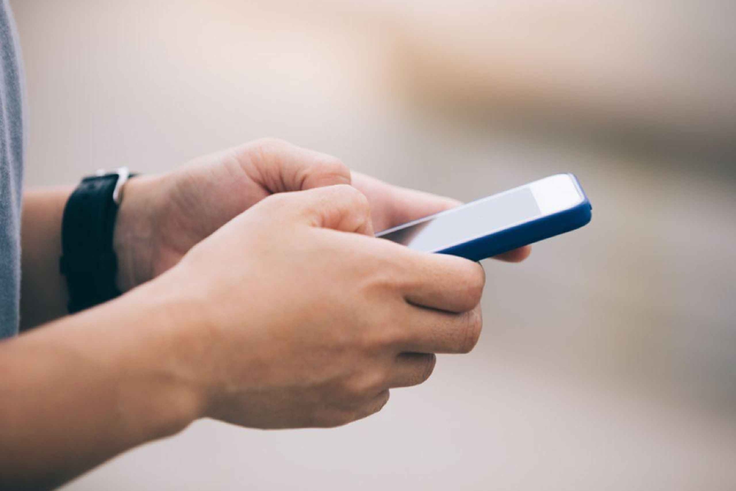 カラ・ミラー：アドベンチャーデート、楽しいゲーム、カップル向けの街歩き