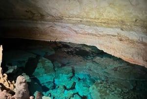 Cala Romàntica: Wodna przygoda w jaskini Es Coloms