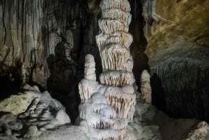 Cala Romàntica: Vattengrottäventyr i Cave Es Coloms