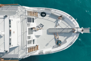 Mallorca: Morning boat tour around Palma Bay with snorkelling 2h