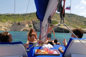 Can Pastilla: Sailboat Tour with Snorkeling, Tapas & Drinks