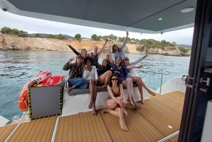 CATAMARAN ECO EXPERIENCE in Palma Bay