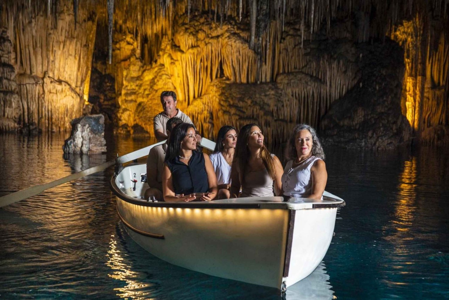 Drachs grottor: Entré, musikkonsert och båttur