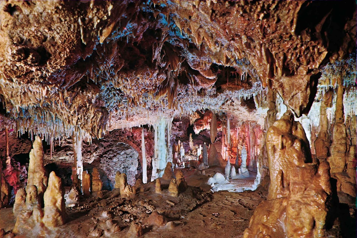 Cuevas dels Hams med Blue Cave & audiovisuelt oplevelse