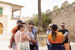 Upptäck Alcudias dolda pärlor: vandringstur i gamla stan