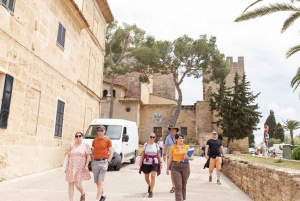 Upptäck Alcudias dolda pärlor: vandringstur i gamla stan
