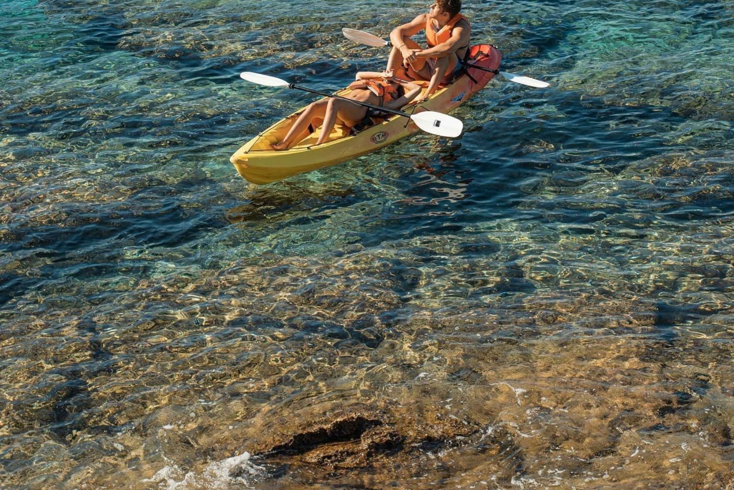 Descubre la Isla Dragonera en kayak y a pie