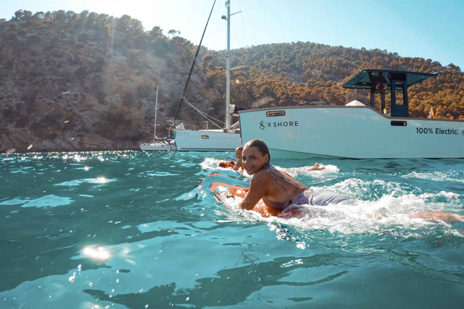 Tour in barca elettrica per famiglie