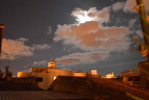 パルマの屋上で楽しむパエリアとワインの夕食会