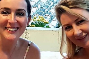 パルマの屋上で楽しむパエリアとワインの夕食会