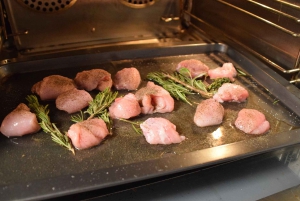 パルマの屋上で楽しむパエリアとワインの夕食会