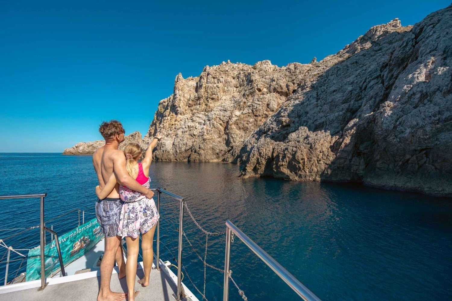 Utflukt på båt på ettermiddagen med drikke og snacks