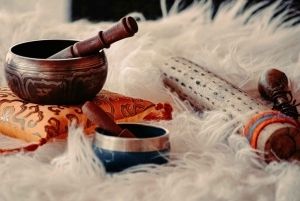 Flow & Frequency i Fornalutx: Yoga / Pilates eller lydbad