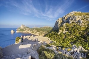 Formentor: Xperience Cabrio Bus and Boat Tour from the North