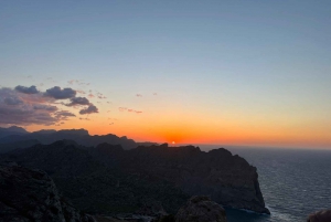 Ab Alcudia: Formentor-Tour bei Sonnenuntergang mit Cava