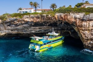 Fra Cala Millor: Sejltur langs østkysten i båd med glasbund