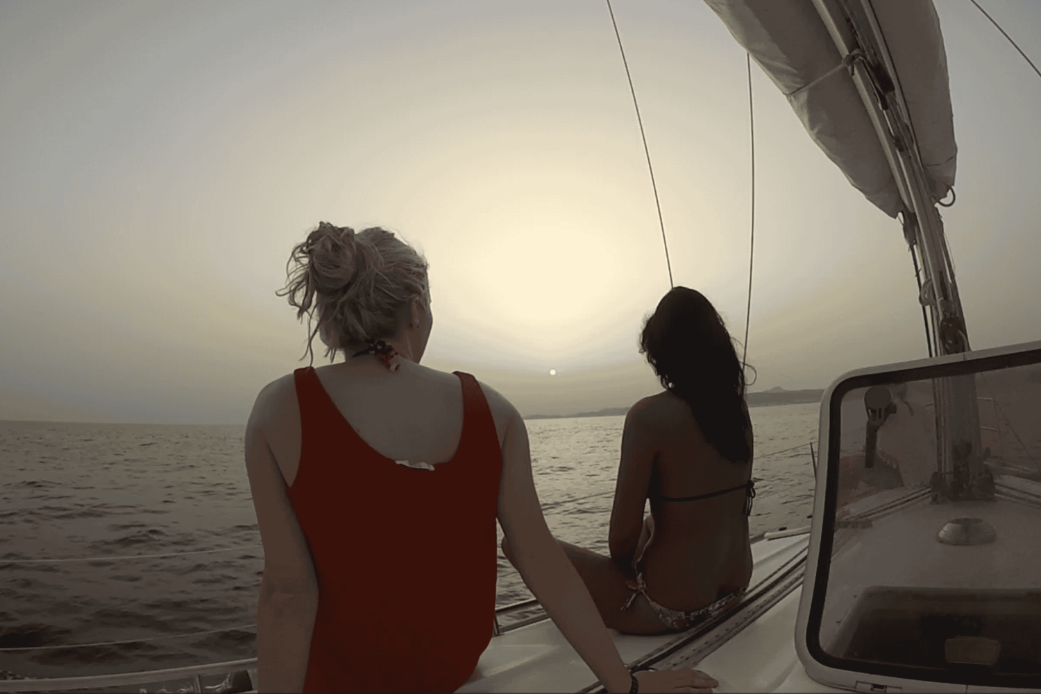 Из Кана Пастилья: прогулка на парусной лодке с едой и напитками