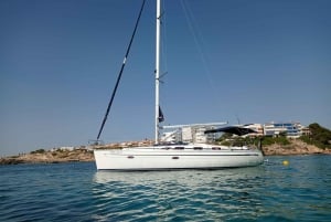 Mallorca: Tour en barco por Cala Vella con baño, comida y bebida
